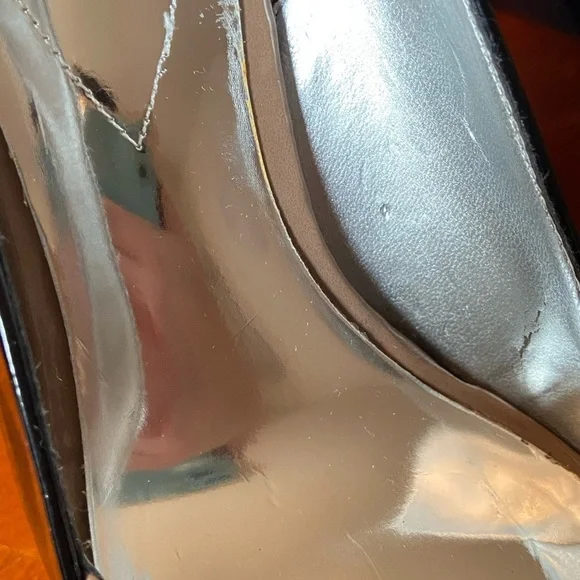 GUESS Tan and black Woman’s stilettos Size 8.5 - Picture 12 of 15